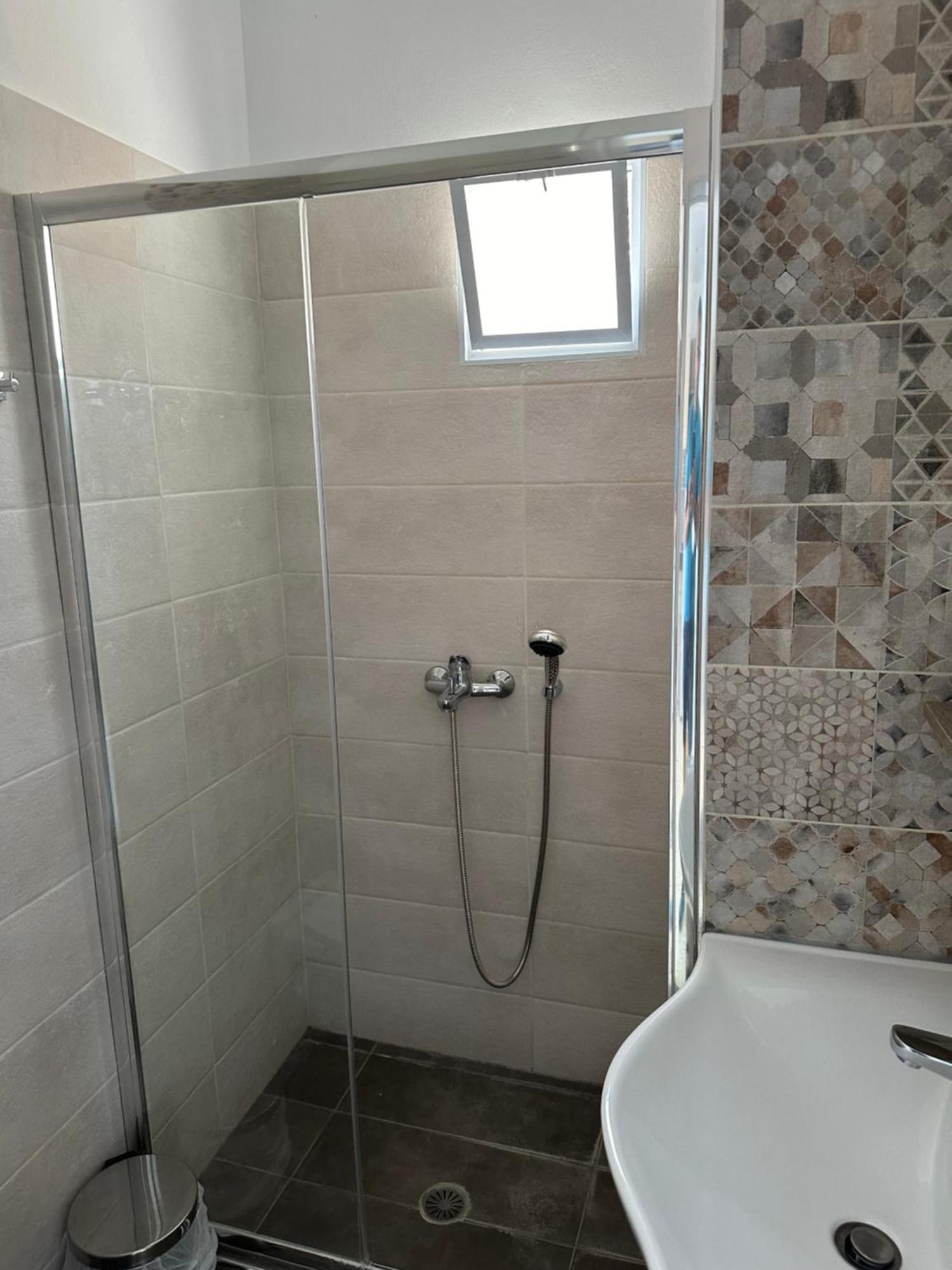 Aqua Apartments Loutra Oraias Elenis Esterno foto